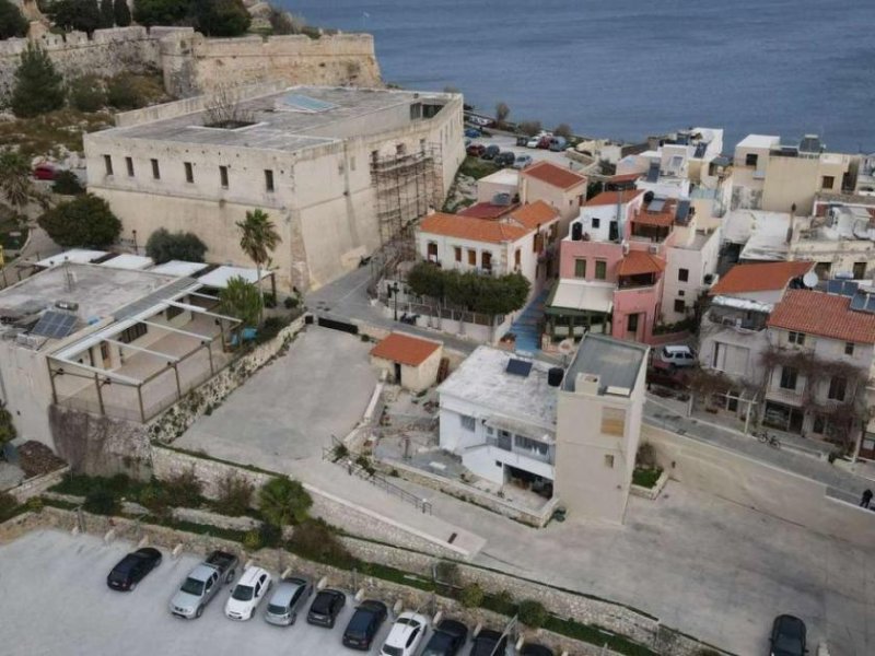 Rethymno Einzigartiges Grundstück zum Verkauf in der Altstadt von Rethymno, neben der Burg von Fortezza Grundstück kaufen